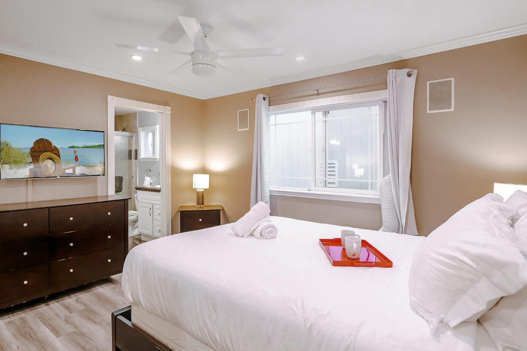 הוילה ניופורט ביץ' Awesome 3Br 1 Block To Ocean Fast Wifi C1 מראה חיצוני תמונה